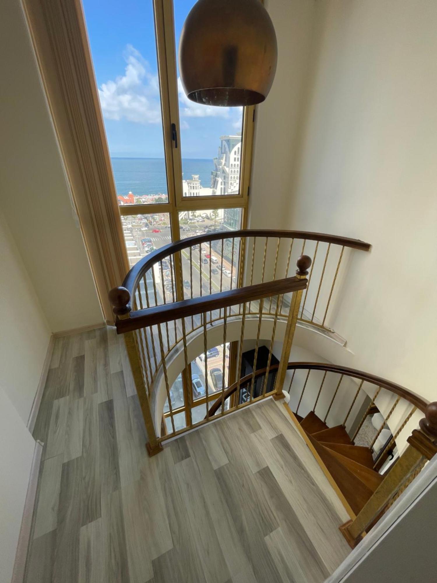 Sea View Apartment Batumi Exteriör bild