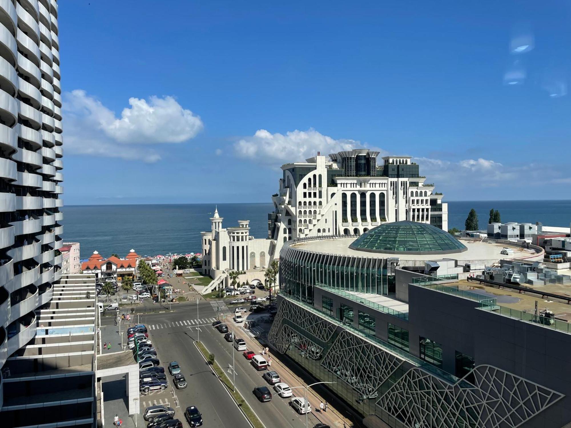 Sea View Apartment Batumi Exteriör bild